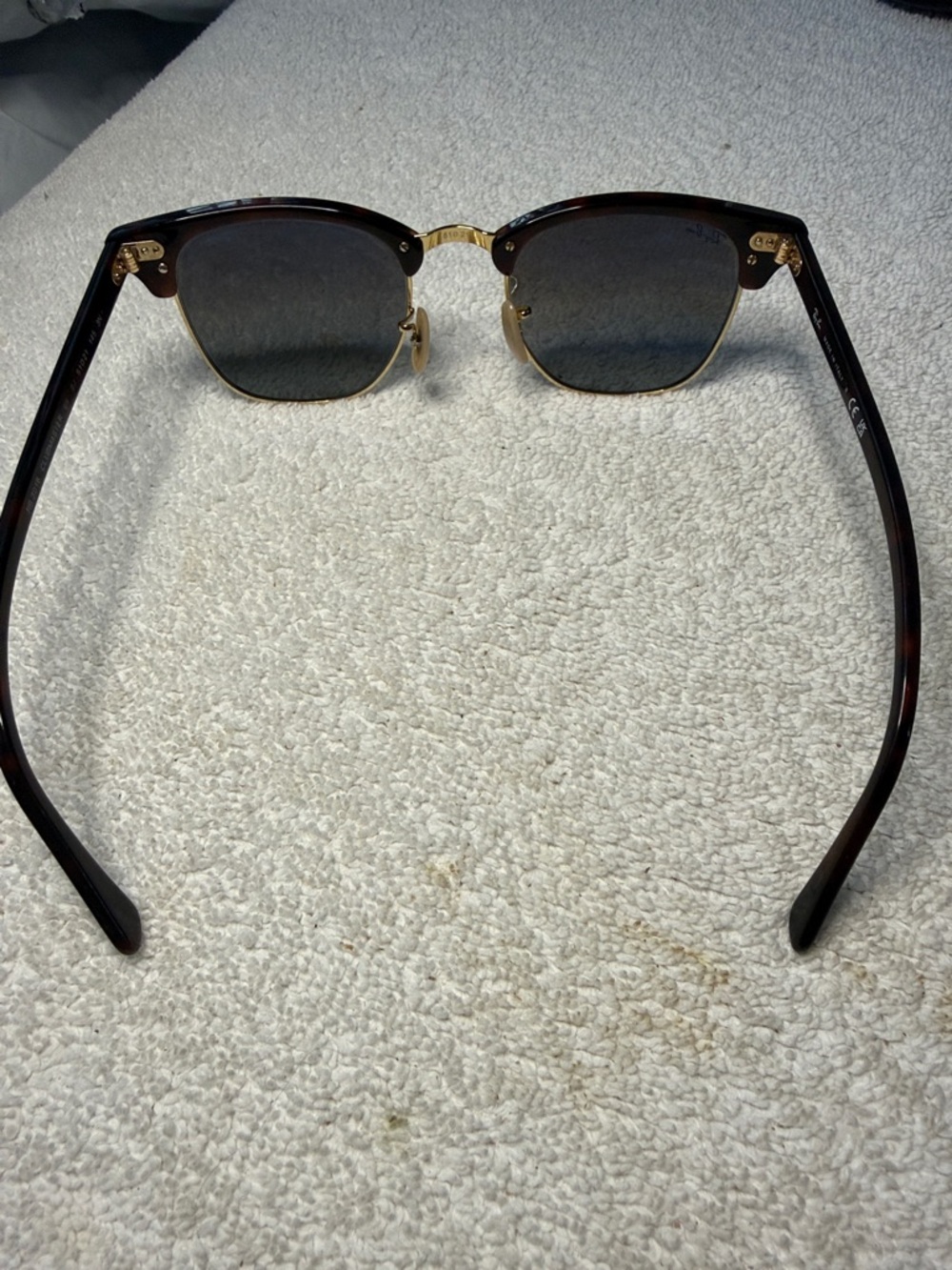 Ray-Ban Clubmaster Sunglasses in Tortoise and Gold with Gradient Green Lenses - Picture 3 of 10
